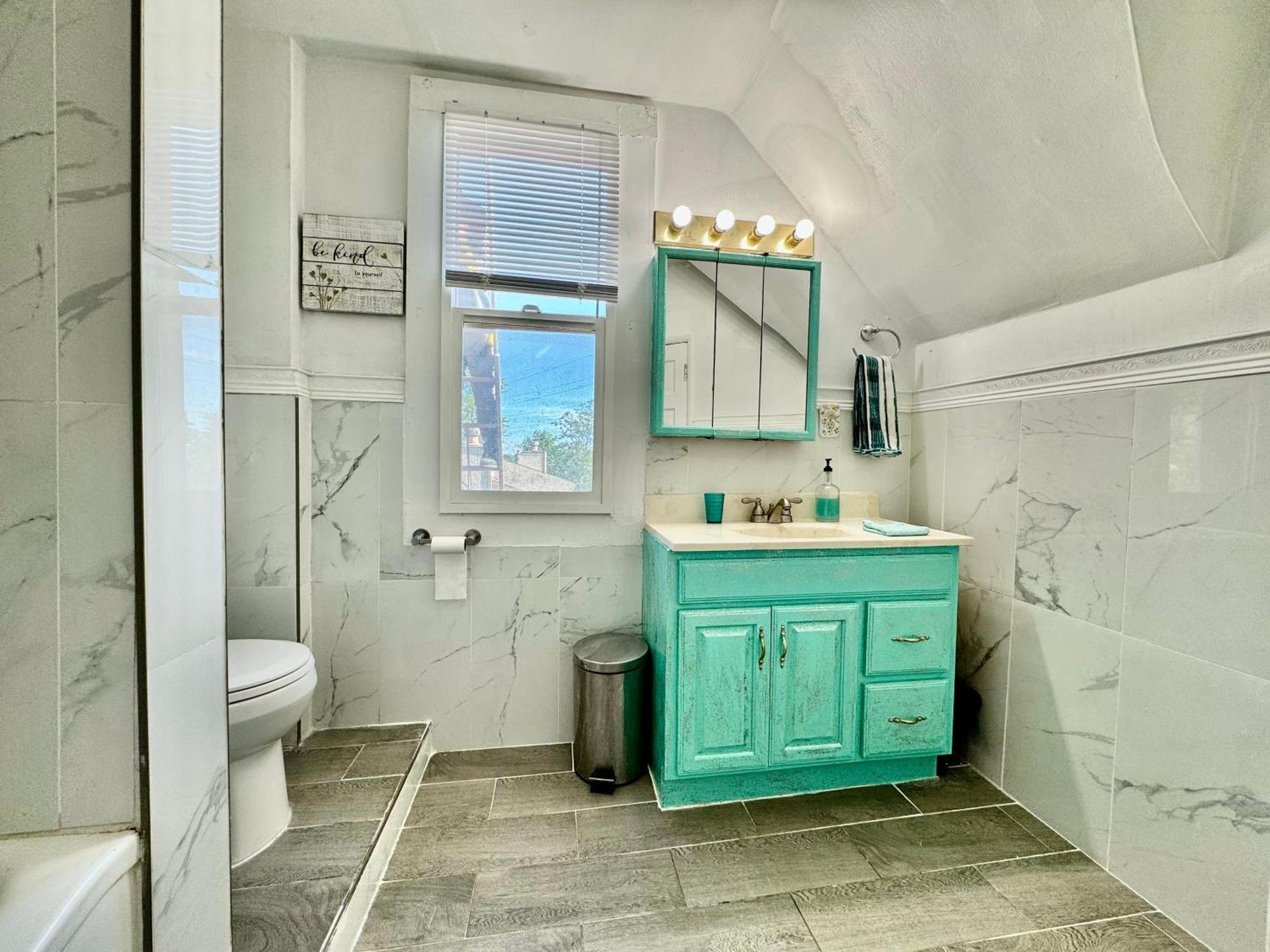 Private Room With Two Twin Beds Air Conditioning And Shared Bathrooms Located Near Seatac Airport And Downtown Seattle Ngoại thất bức ảnh
