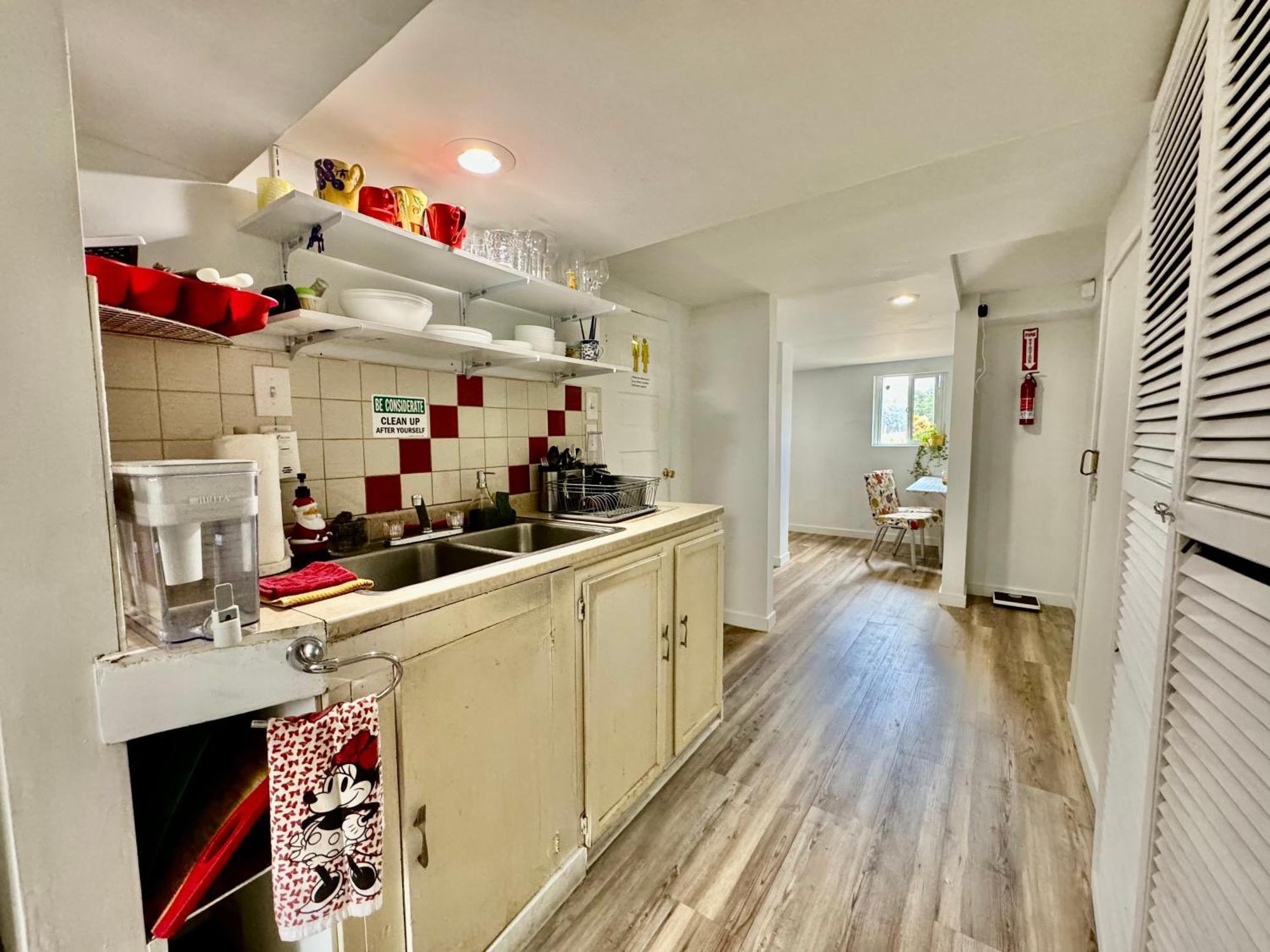 Private Room With Two Twin Beds Air Conditioning And Shared Bathrooms Located Near Seatac Airport And Downtown Seattle Ngoại thất bức ảnh