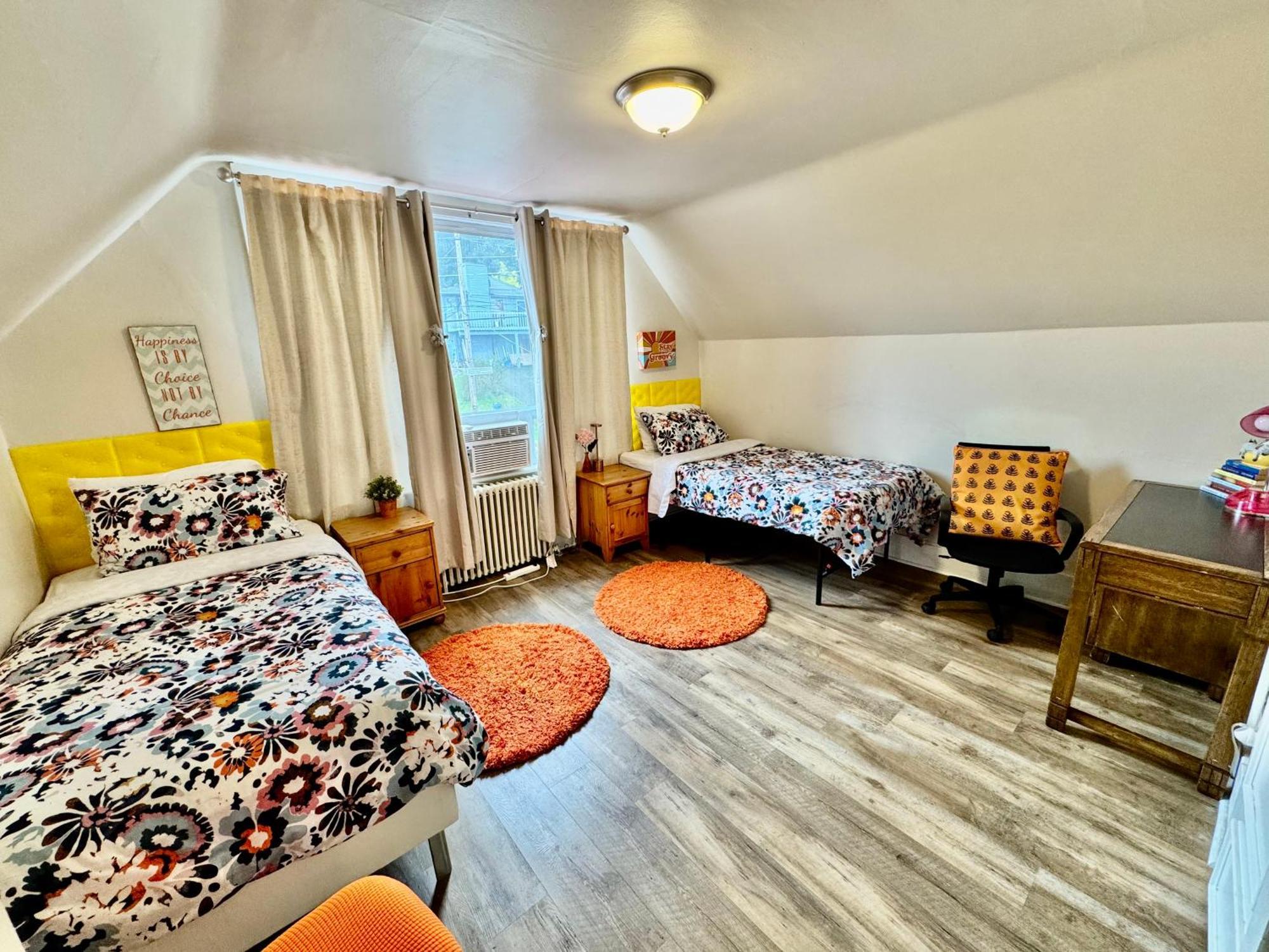 Private Room With Two Twin Beds Air Conditioning And Shared Bathrooms Located Near Seatac Airport And Downtown Seattle Ngoại thất bức ảnh